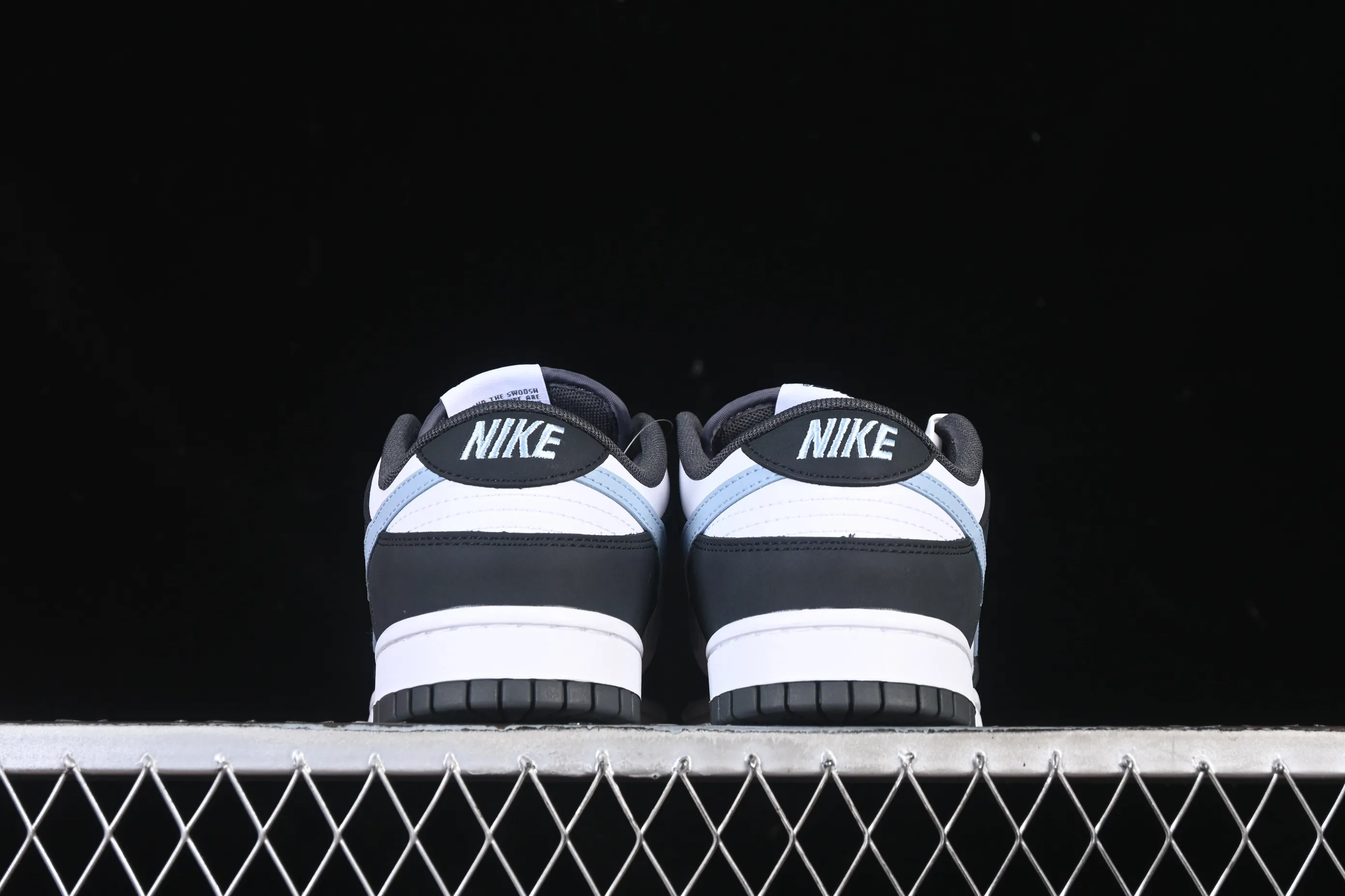 All categories Nk SB Dunk series Nk SB Dunk Low low-top sneakers N version Nike SB Dunk Low white anthracite low-top casual sneakers IB3079-100